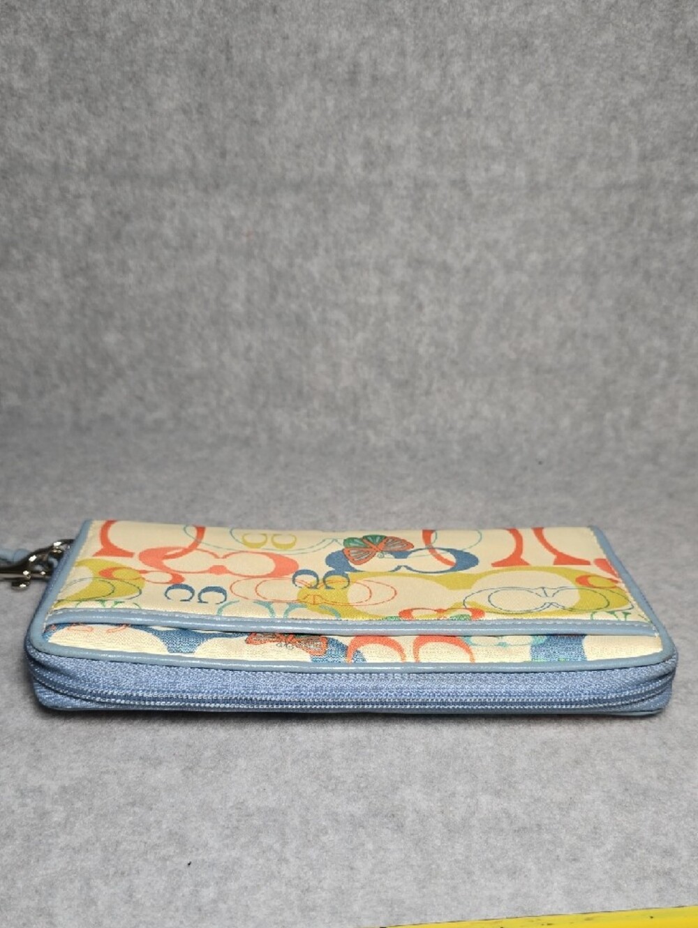 Coach Optic Butterfly  Multicolor Signature Long Wallet/Wristlet Blue Trim - Picture 14 of 14